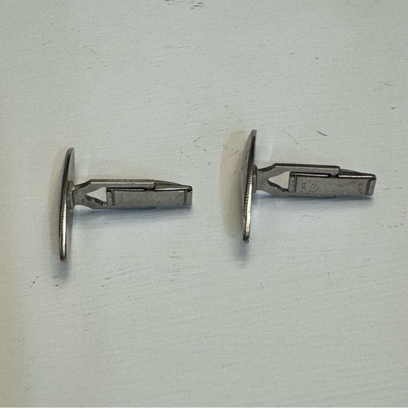 Vintage Silver Tone Cuff Links Marked Pat. Pend. - Picture 3 of 7